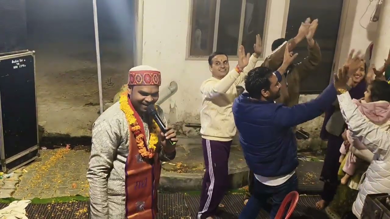 मां के जगराते में सभी भक्त झूमने लगे // दीवाना बना दिया हमें @KumarAryan383