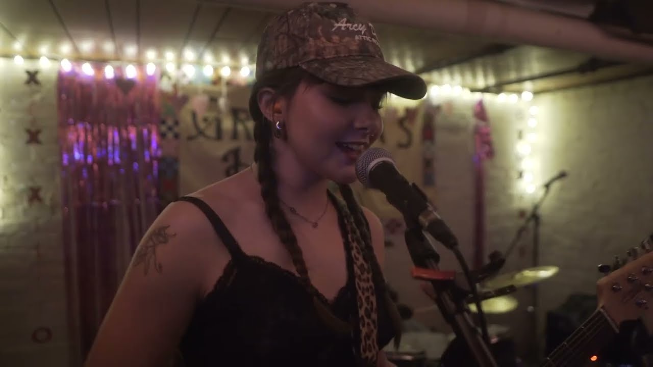 DOLLHOUSE LIVE @ Grandma's House