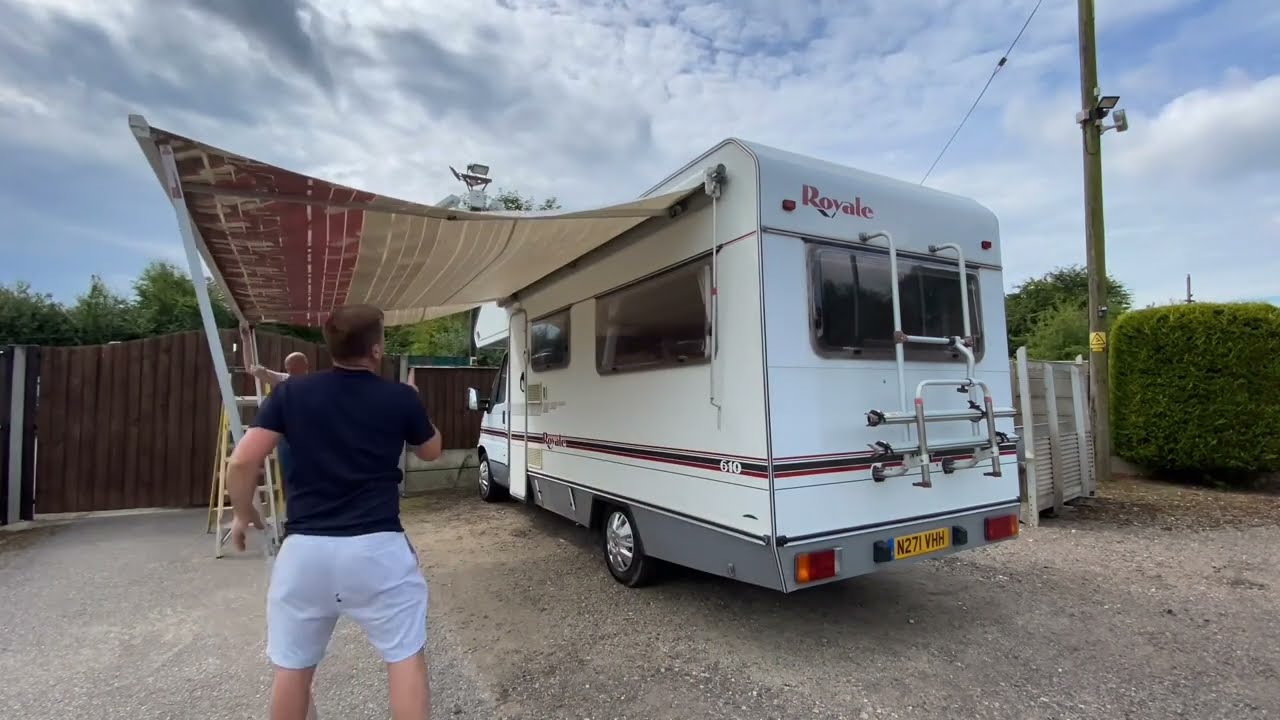 REFURBISHING A VERY CHEAP SWIFT ROYALE BARGAIN MOTORHOME