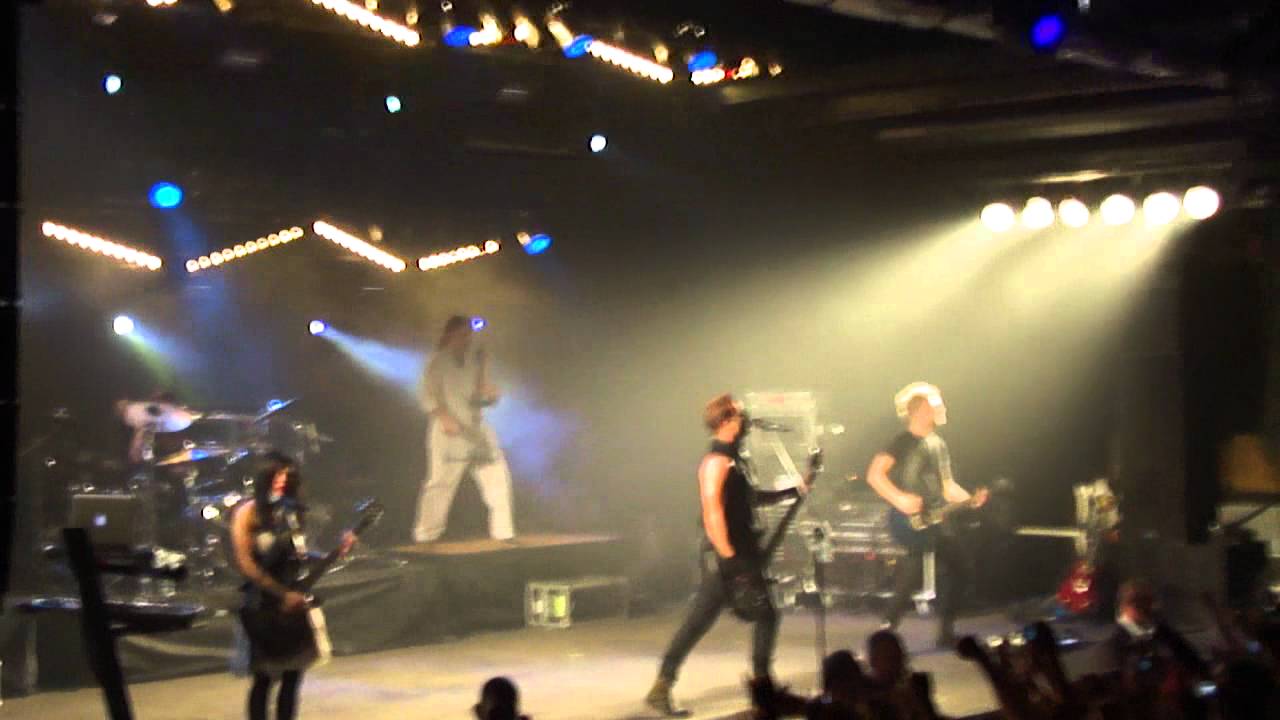 Skillet концерт часть 2 (Milk Moscow, Russia 25.11.2011)