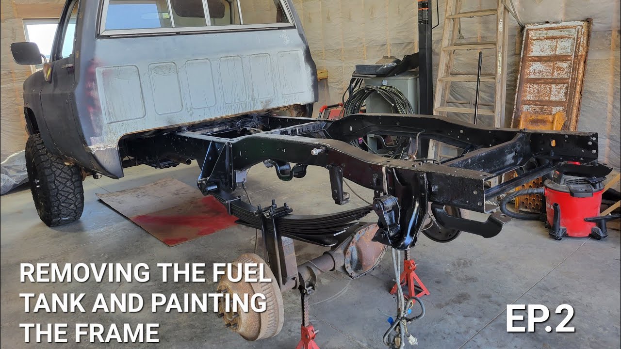 1983 GMC K2500 Squarebody Restoration Ep.2(painting the frame)