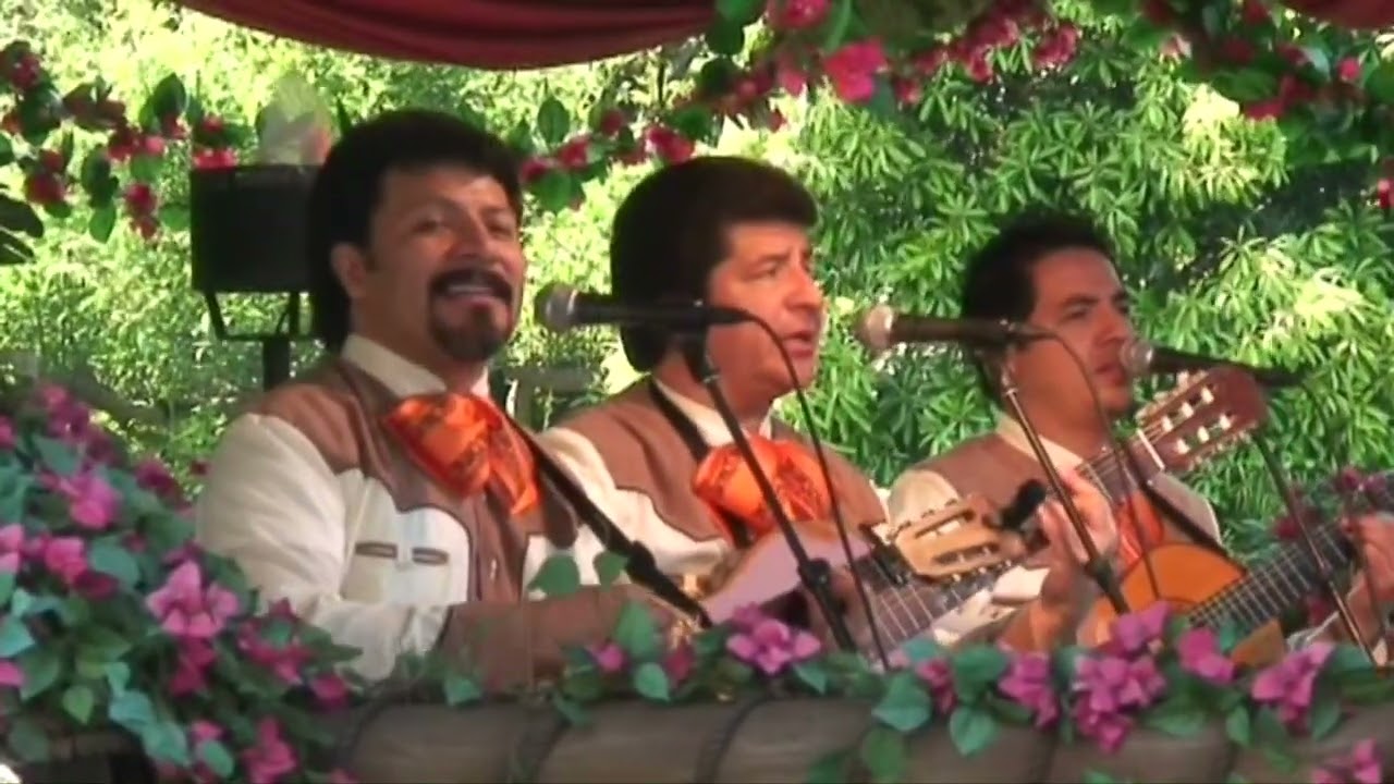 メキシコ【Bésame Mucho～トリオ・ロス・カンタレシオ (TRIO LOS CANTARRECIO)】東京ディズニーシー