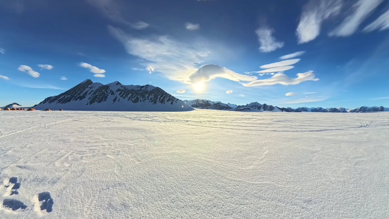 Stunning 36-hour Timelapse of the 24-Hour Sun in Antarctica from Union Glacier Camp