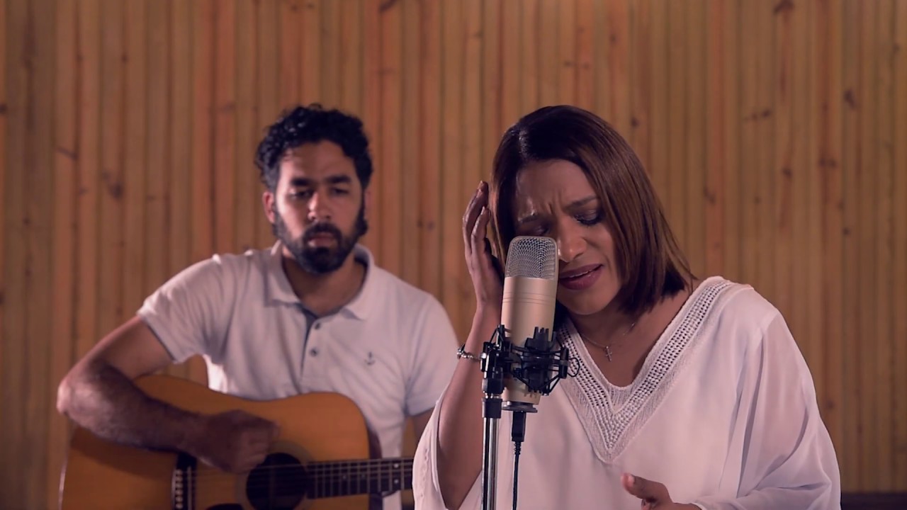 LUCY HILARIO -ABRÁZAME SEÑOR (Video Oficial)