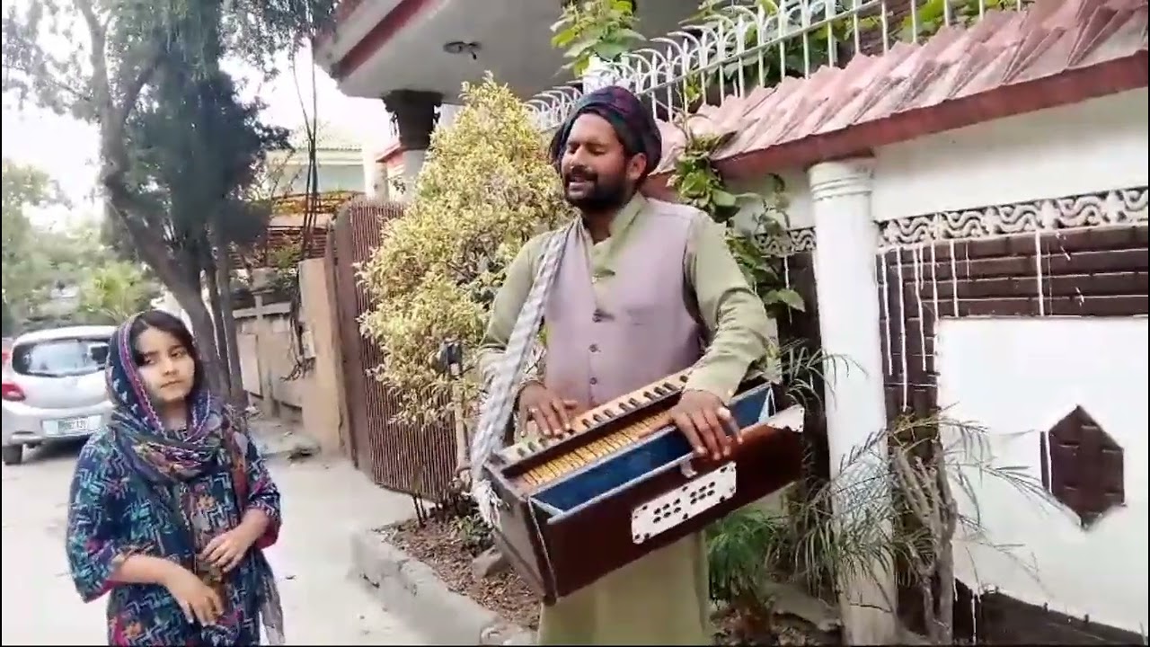 Street singer interview a new video with street singer Sajid Ali kavval eshaal maryam vlog