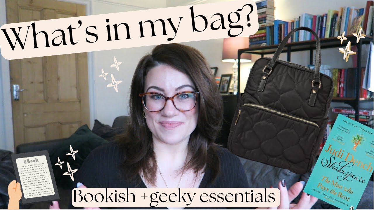 What's in my bag? Every day bookish essentials 🖤📖