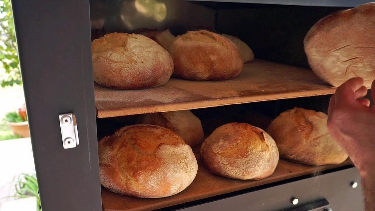 Forno a legna  SAF    pane e  pizza  -  wood oven pizza and bread