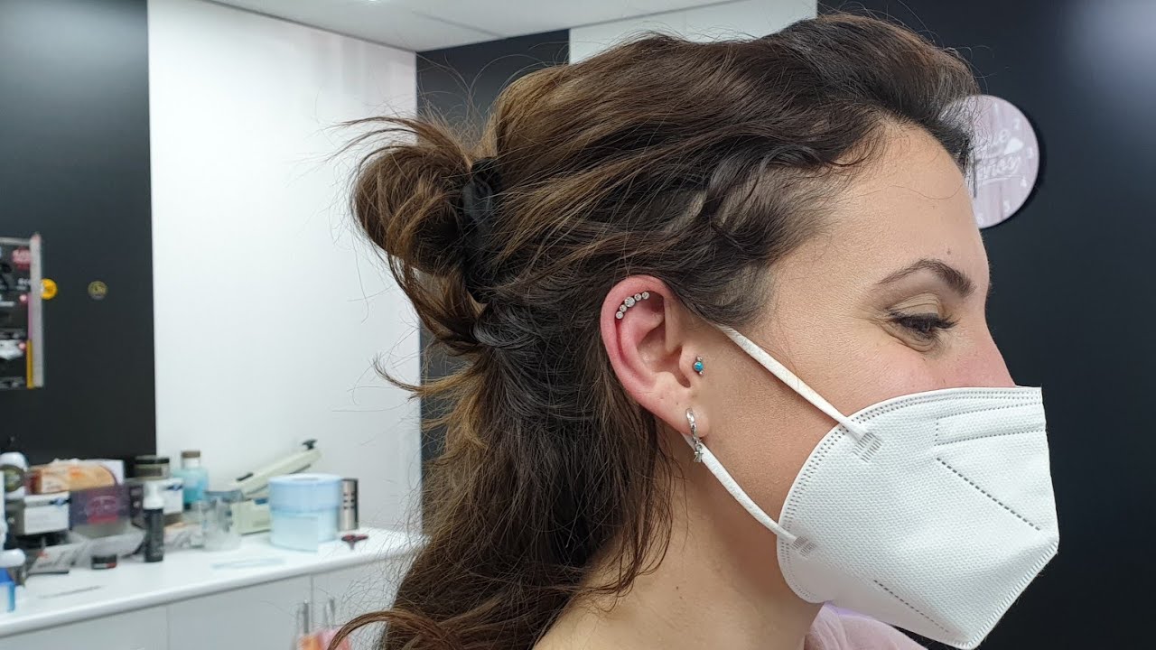 HÉLIX PIERCING CON CLUSTER DE CZ PARA UNA FIEL CLIENTA DESDE HACE MÁS DE 10 AÑOS 🙂😗💉👂