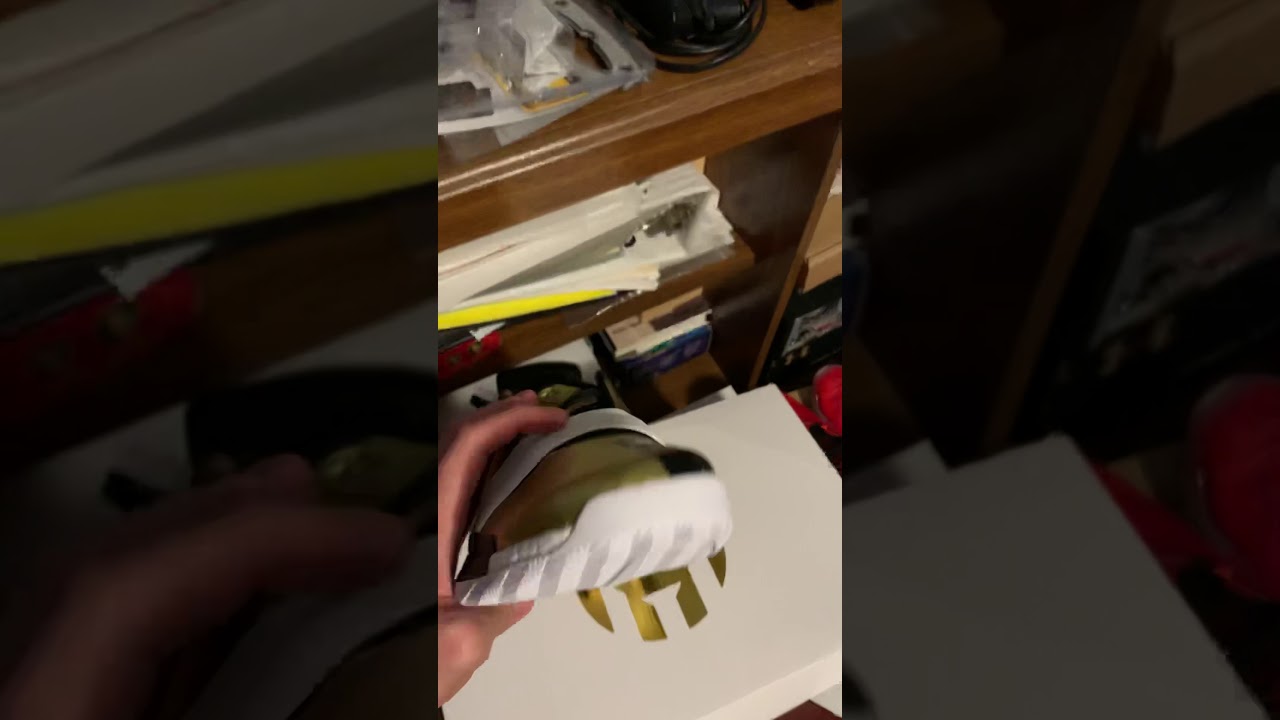 ******UNBOXING ADIDAS JAMES HARDEN VOLUME 4 GOLD SHOES****