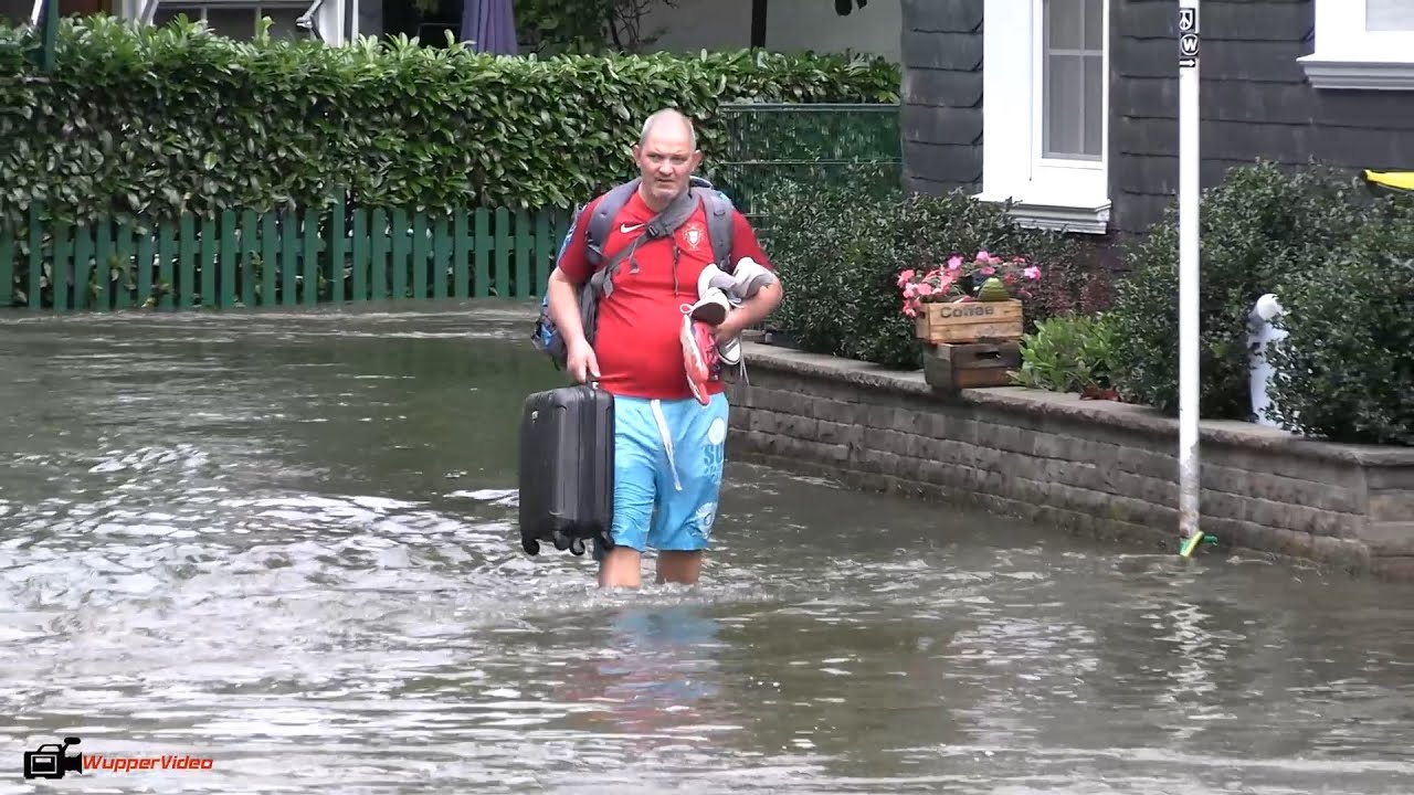 Hochwasser überflutet Wuppertal: Beyenburg wird von Wupper überschwemmt | 15.07.2021