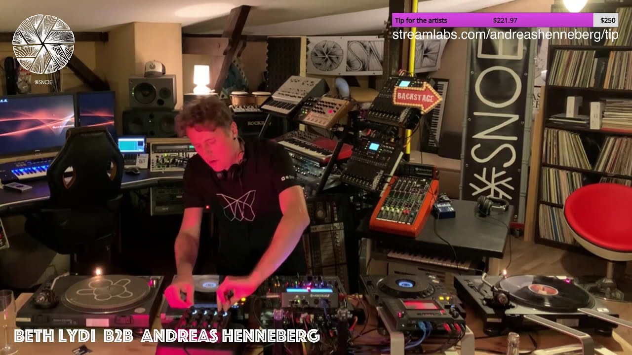 Andreas Henneberg b2b Beth Lydi live from SNOE Headquarter in Berlin