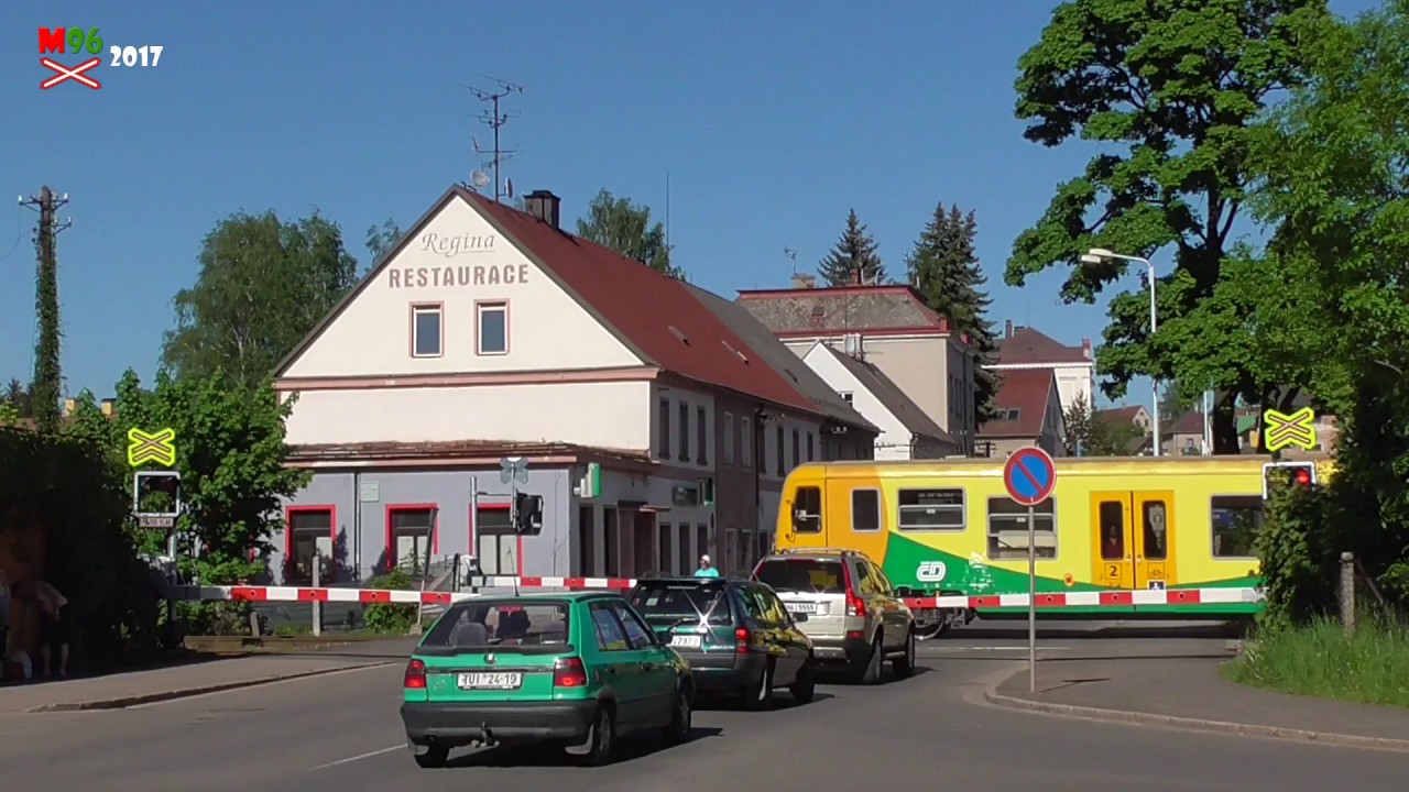 Železniční přejezd Broumov #1 [P5139] - 27.5.2017 / Czech railroad crossing