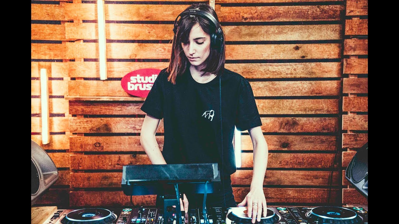 Amelie Lens - live bij Studio Brussel