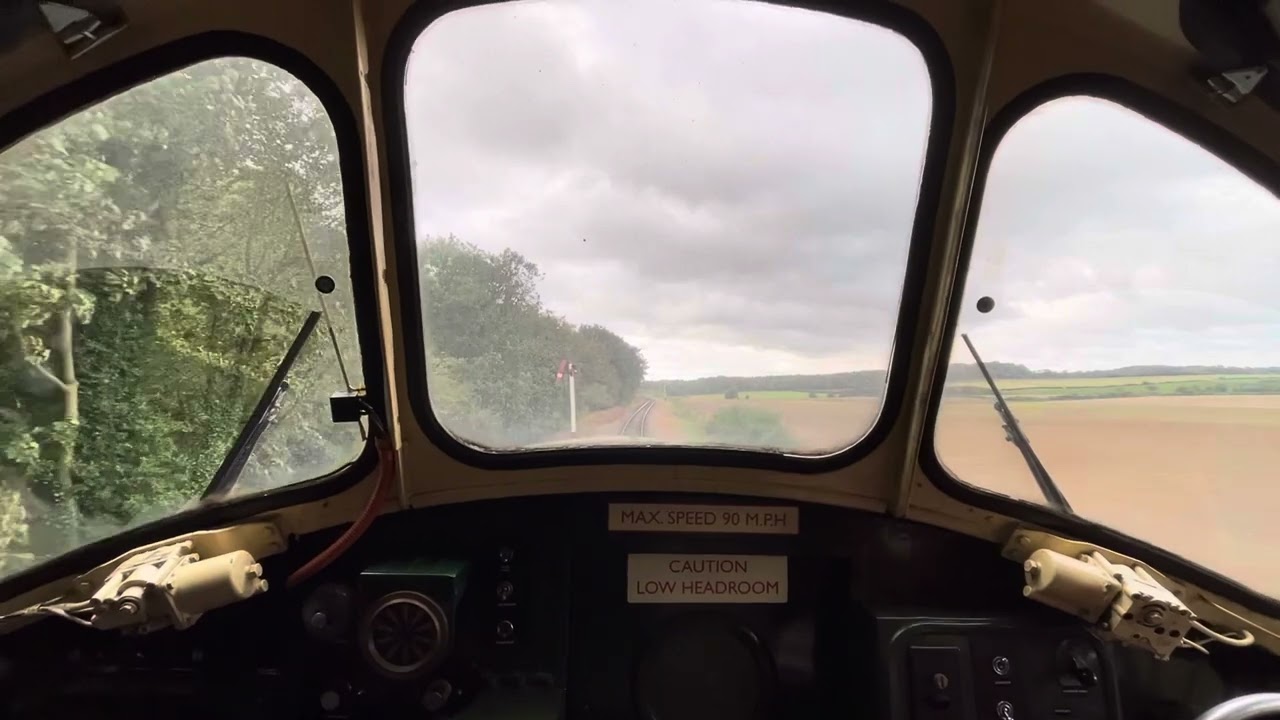 Screaming CAB RIDE in a Class 37 - throttle wide open!!!