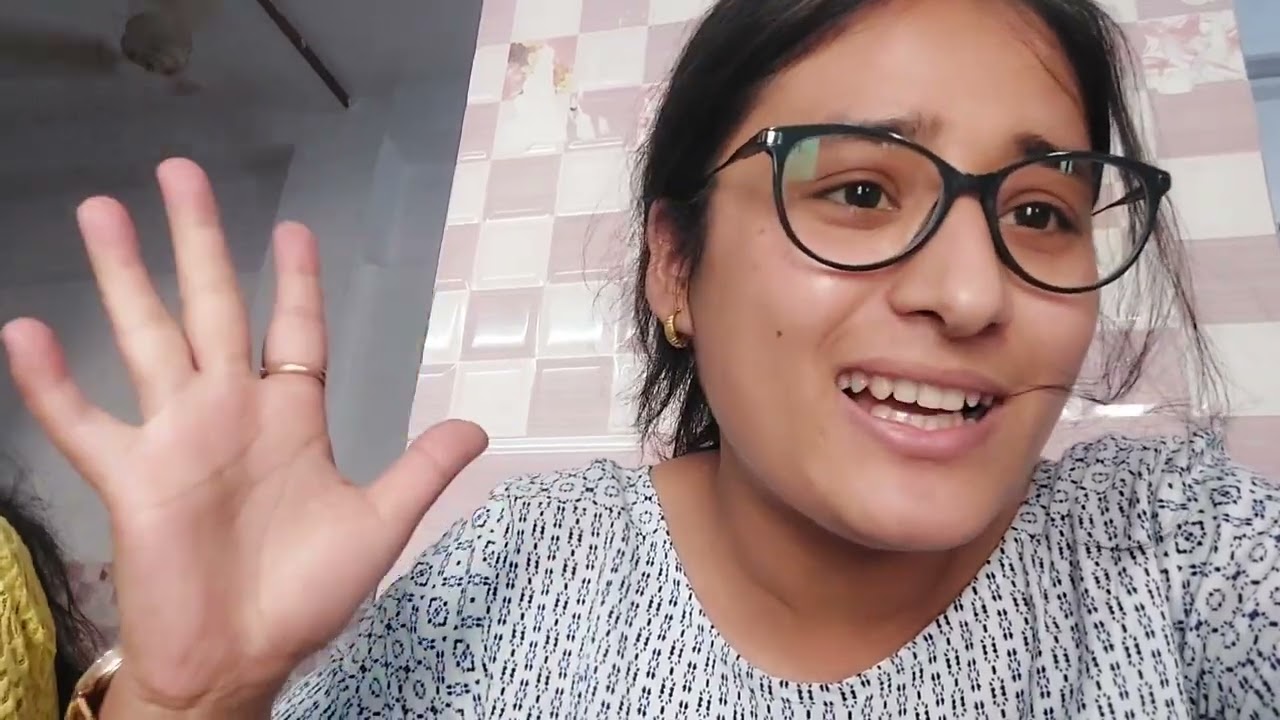 First day at Vasant Kanya Mahavidyalaya (BHU) || Tiny Beats