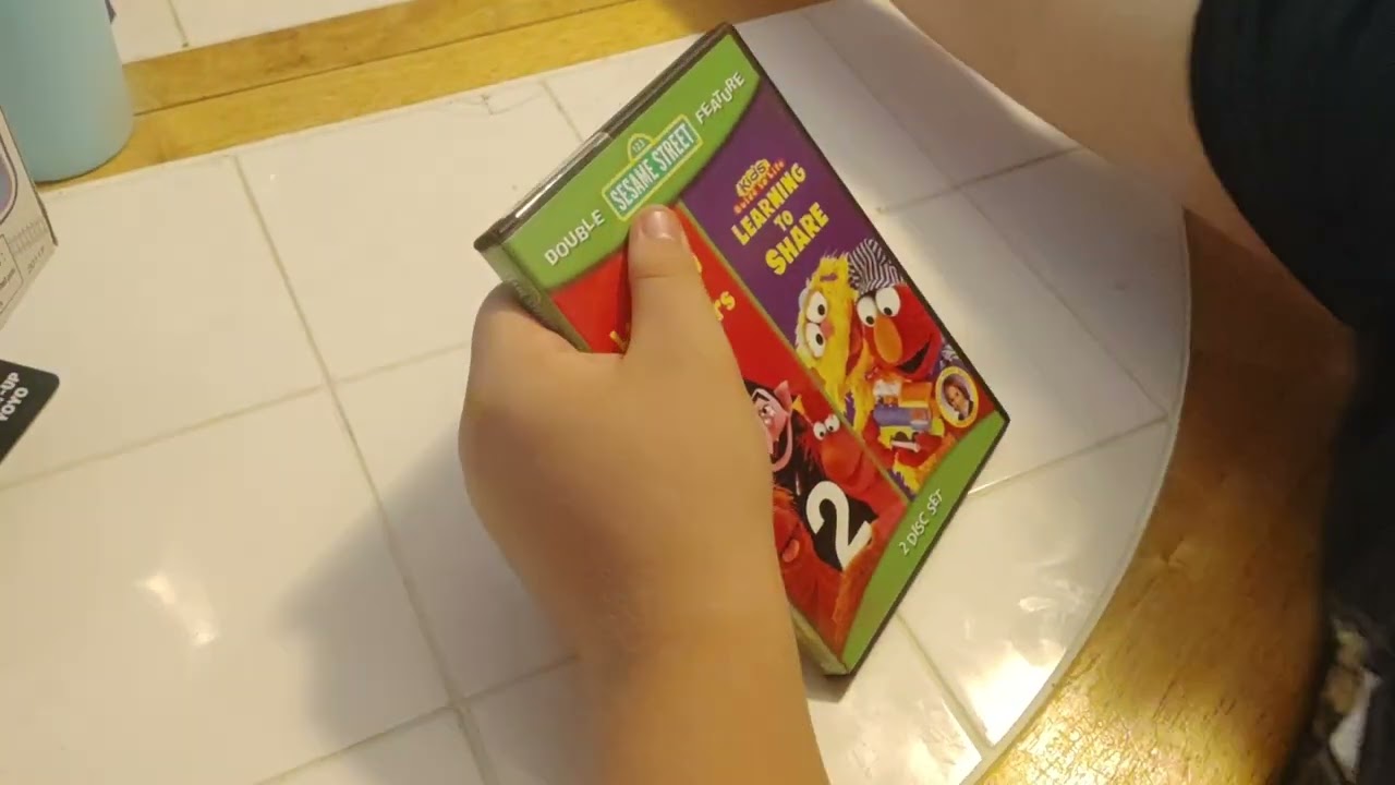Sesame Street: Learning About Numbers / Learning to Share DVD Unboxing