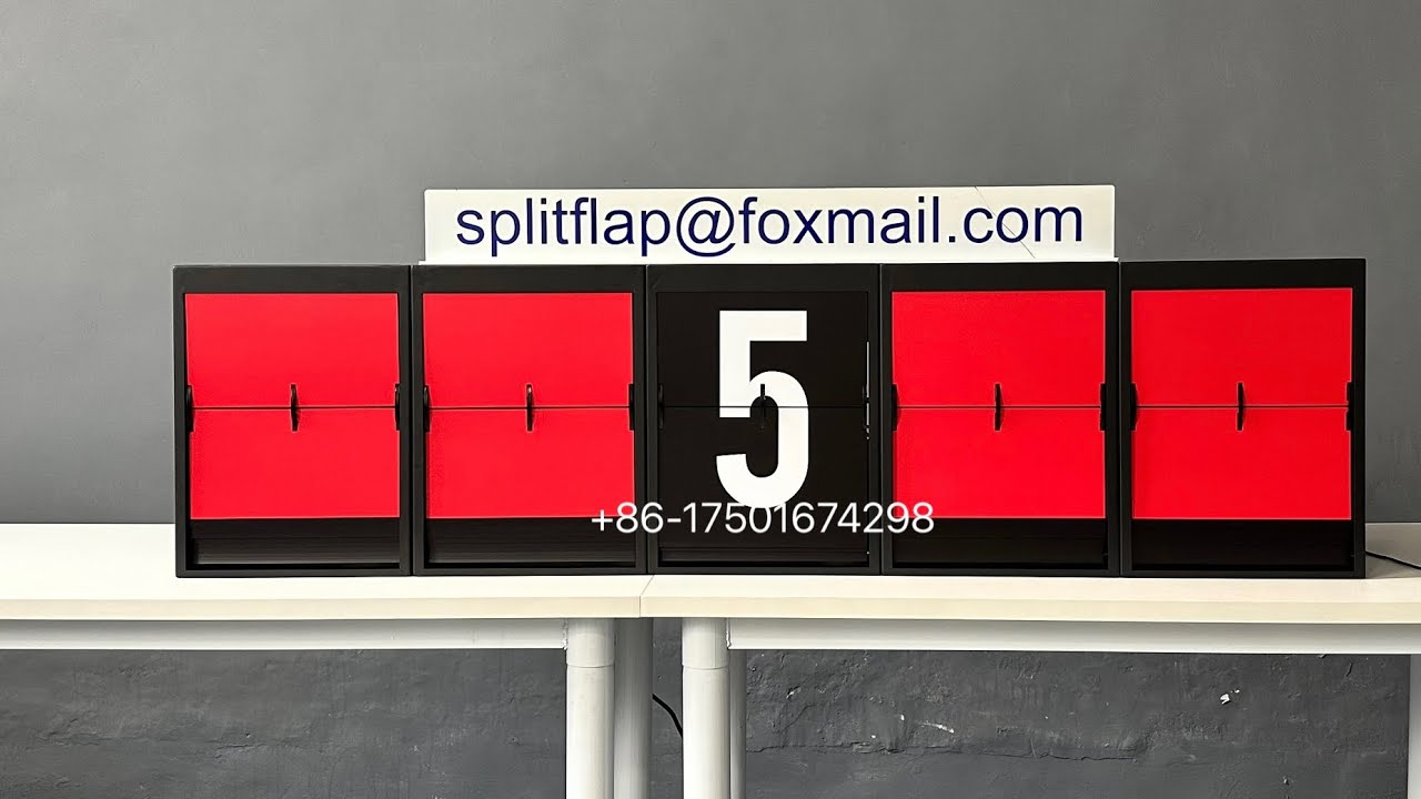 Multifunctional split flap display for stage play