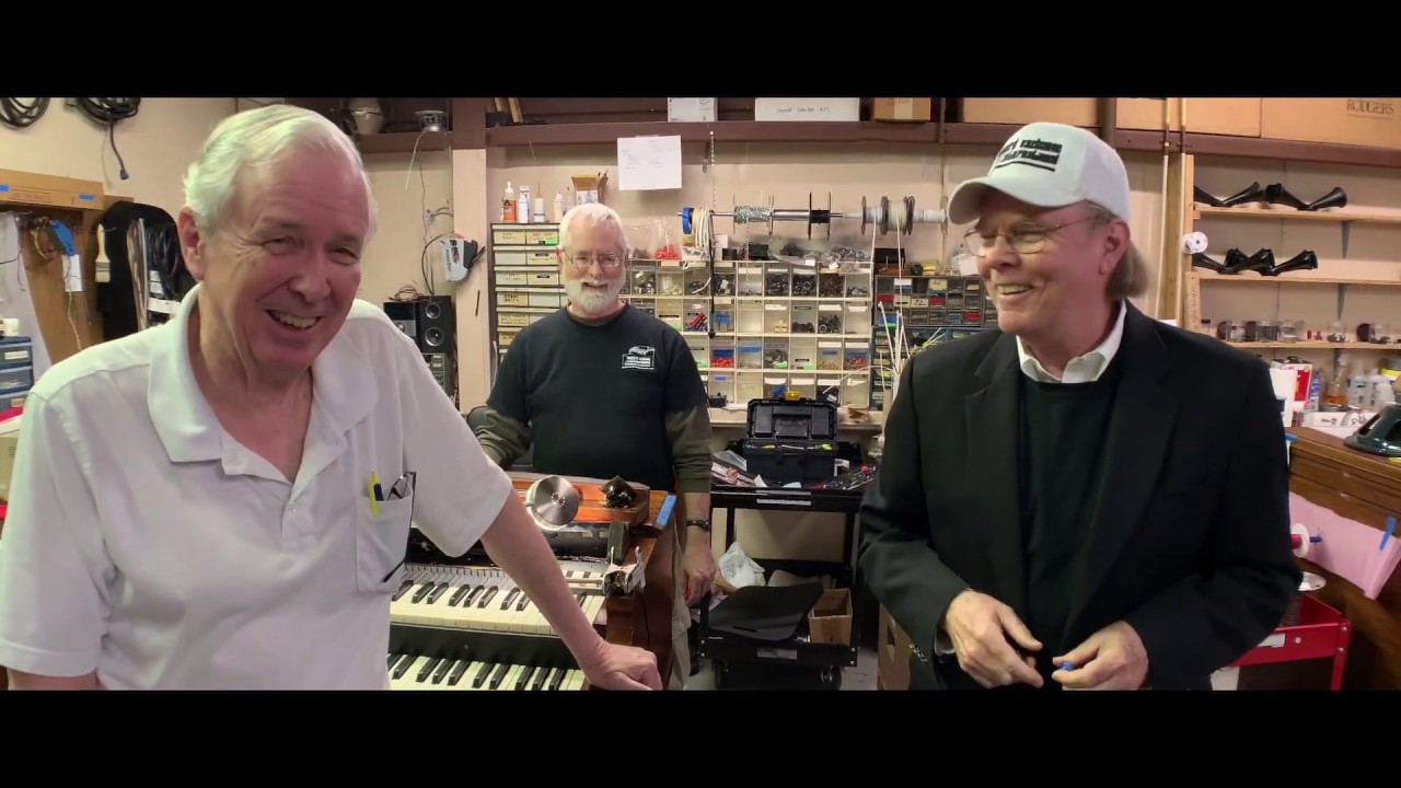 Testing a 1965 Hammond B3 for Potential Foam Damage - Keyboard Exchange International