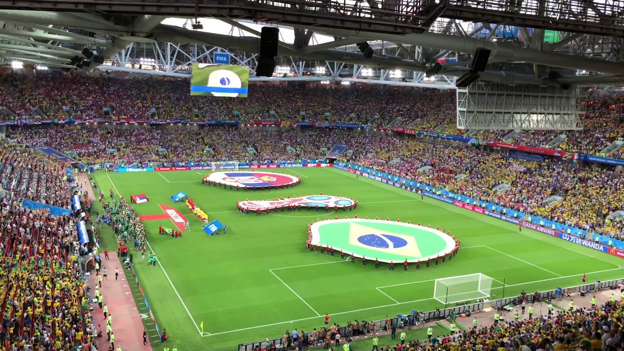 Hino brasileiro do ângulo da torcida (à capela), Brasil x Sérvia (27/06/2018 - Moscou)