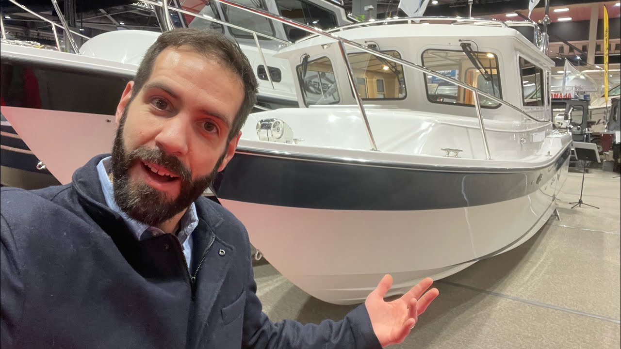 The BEST Ocean Pocketknife! - SeaSport 26 Kodiak