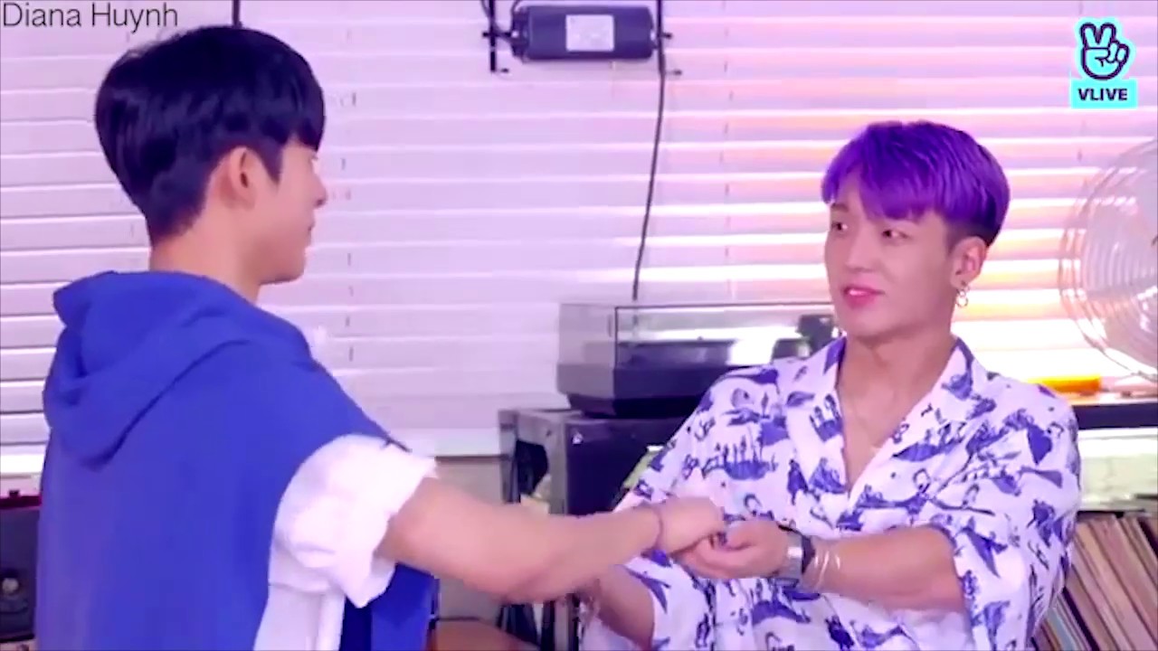 DoubleB | Hanbin says I love you Bobby (Vlive) (iKON B.I & BOBBY Moments) [ENG SUB]