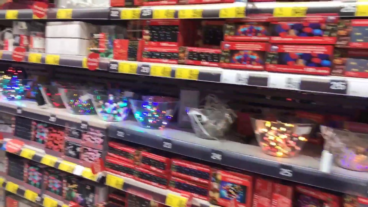 Decorațiuni de Craciun la Carrefour