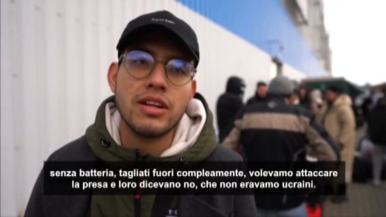Gli stranieri rifugiati in Polonia: al confine prima gli ucraini