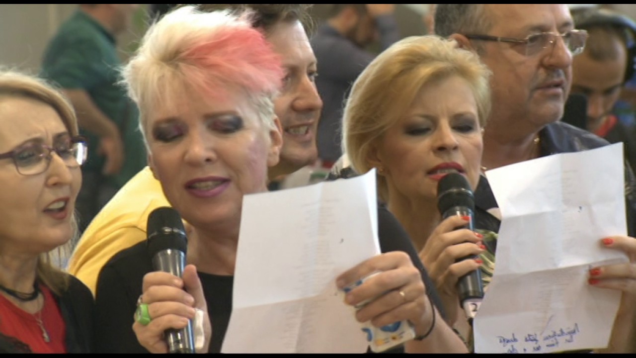 [OFFICIAL] FlashMob Mădălina Manole 