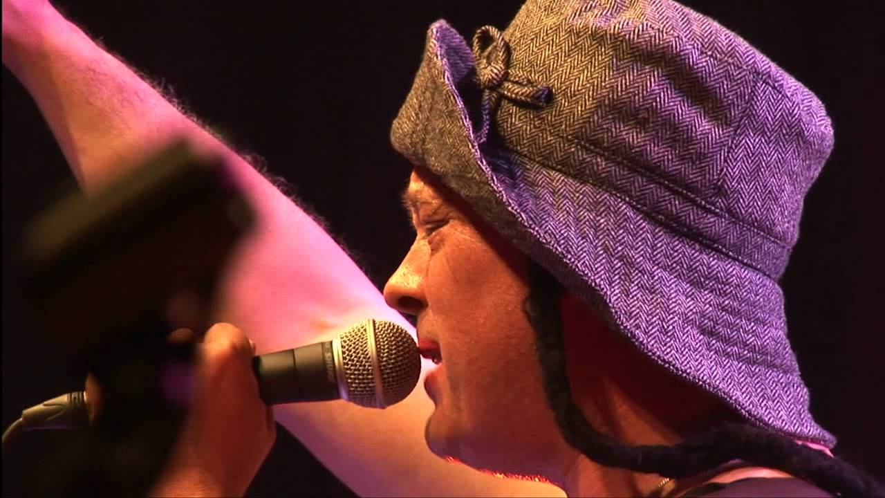 TANTE ADELE ET LA FAMILLE  [MIEUX VAUT LIVE QUE JAMAIS] Nouvel Album 2012