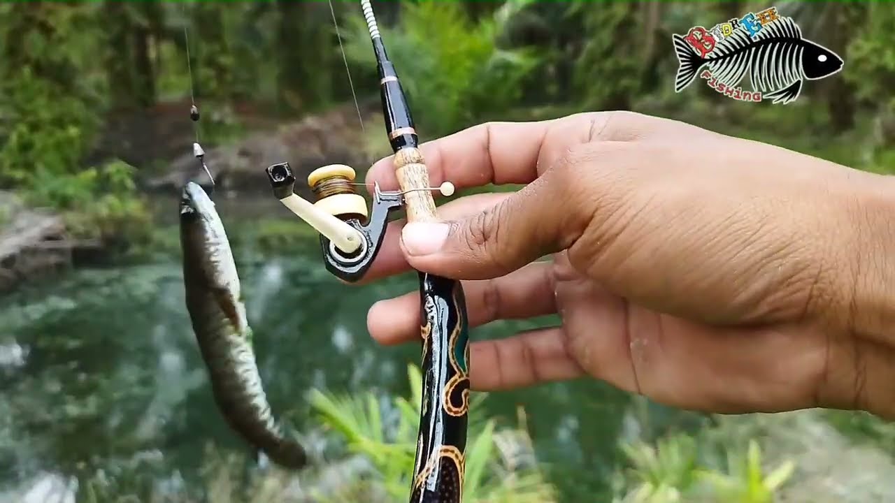 SERUU..!!! casting ikan gabus dengan joran ikan wader dan reel spinning terkecil didunia
