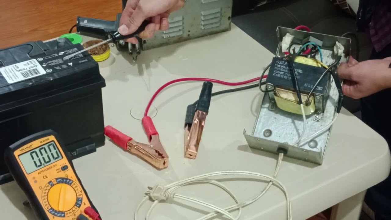 ACA – ELABORACIÓN DE UN CARGADOR DE BATERÍA DE COCHE CASERO