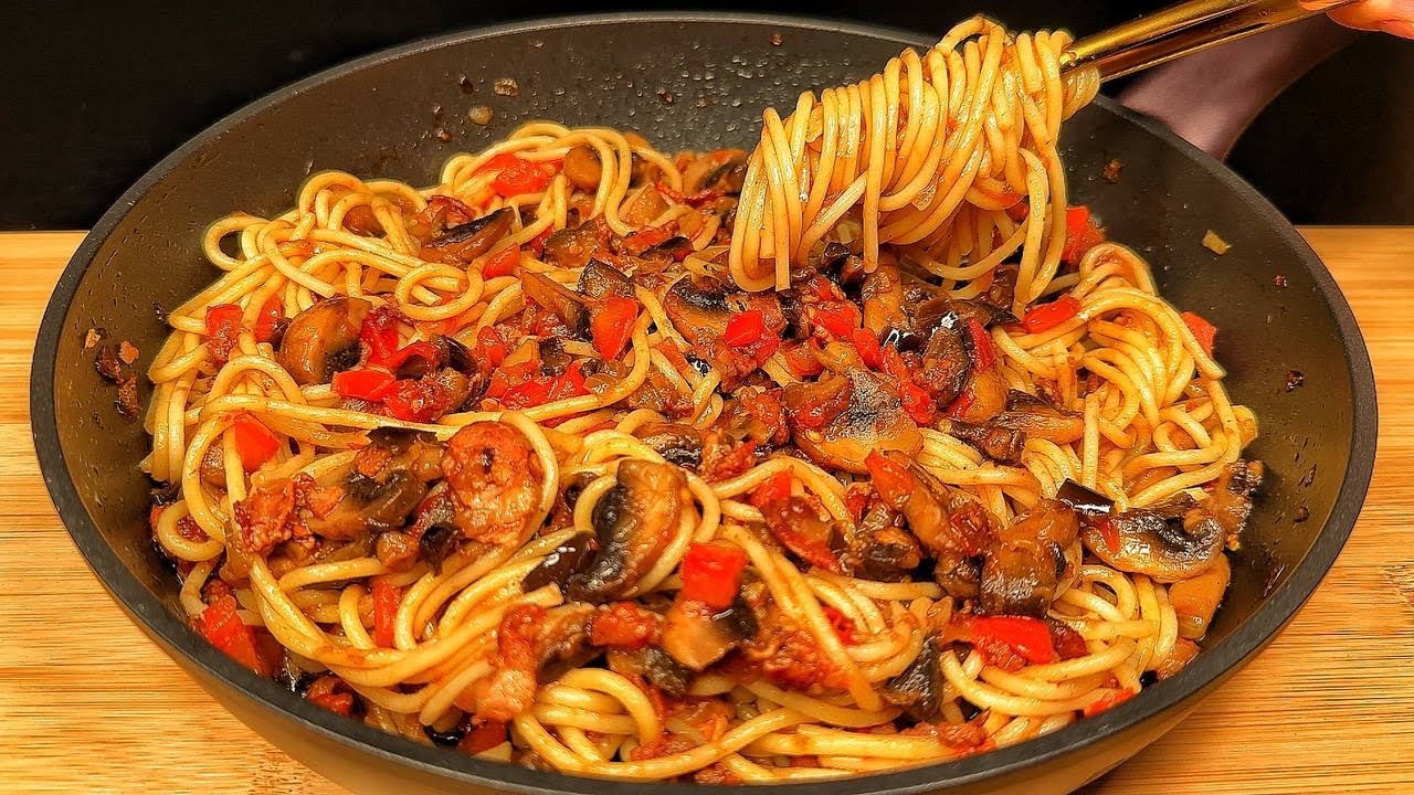 Ich könnte diese Auberginennudeln jeden Tag essen! Einfaches, schnelles und leckeres Rezept!