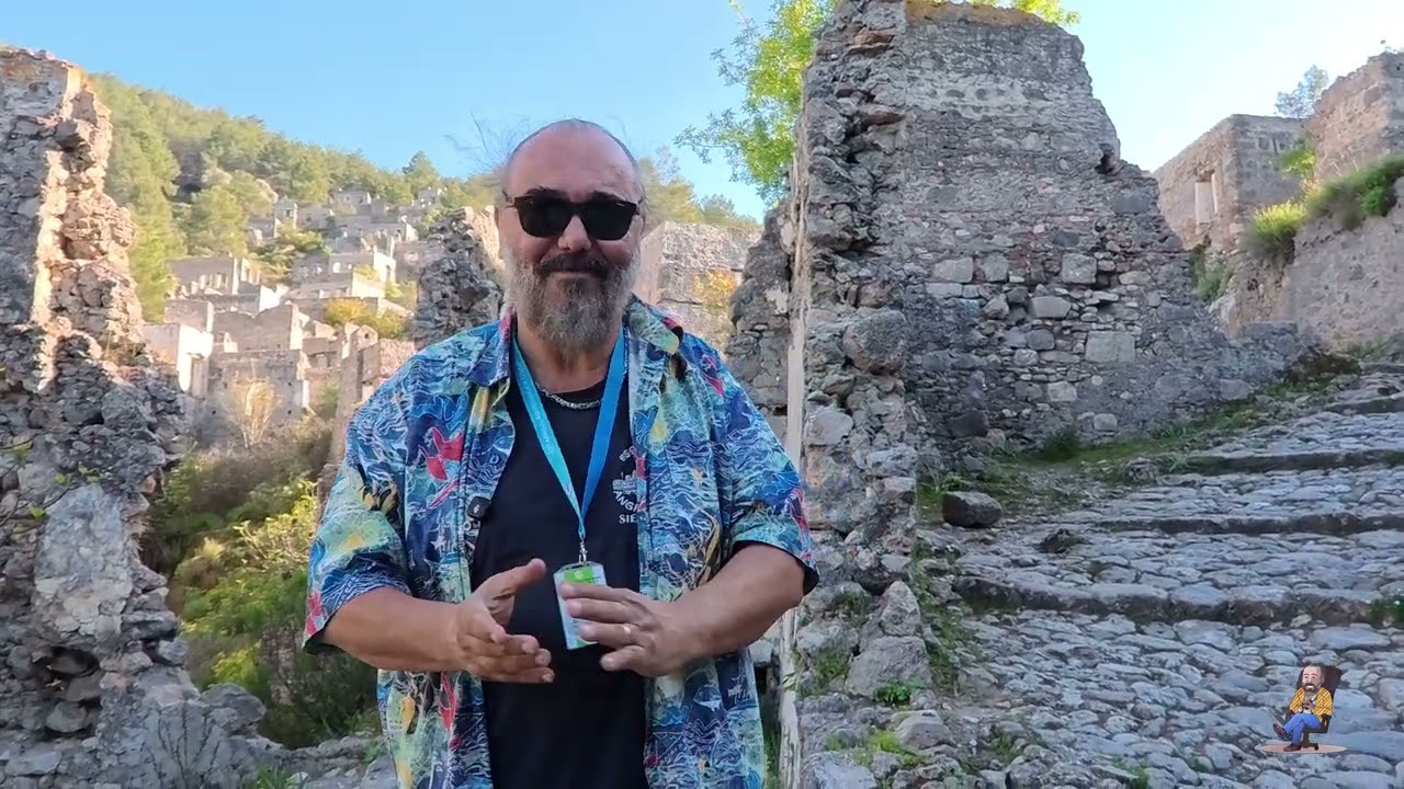 &Agrave; la d&eacute;couverte de Kayak&ouml;y : Le village fant&ocirc;me de la c&ocirc;te lycienne a Fethiye
