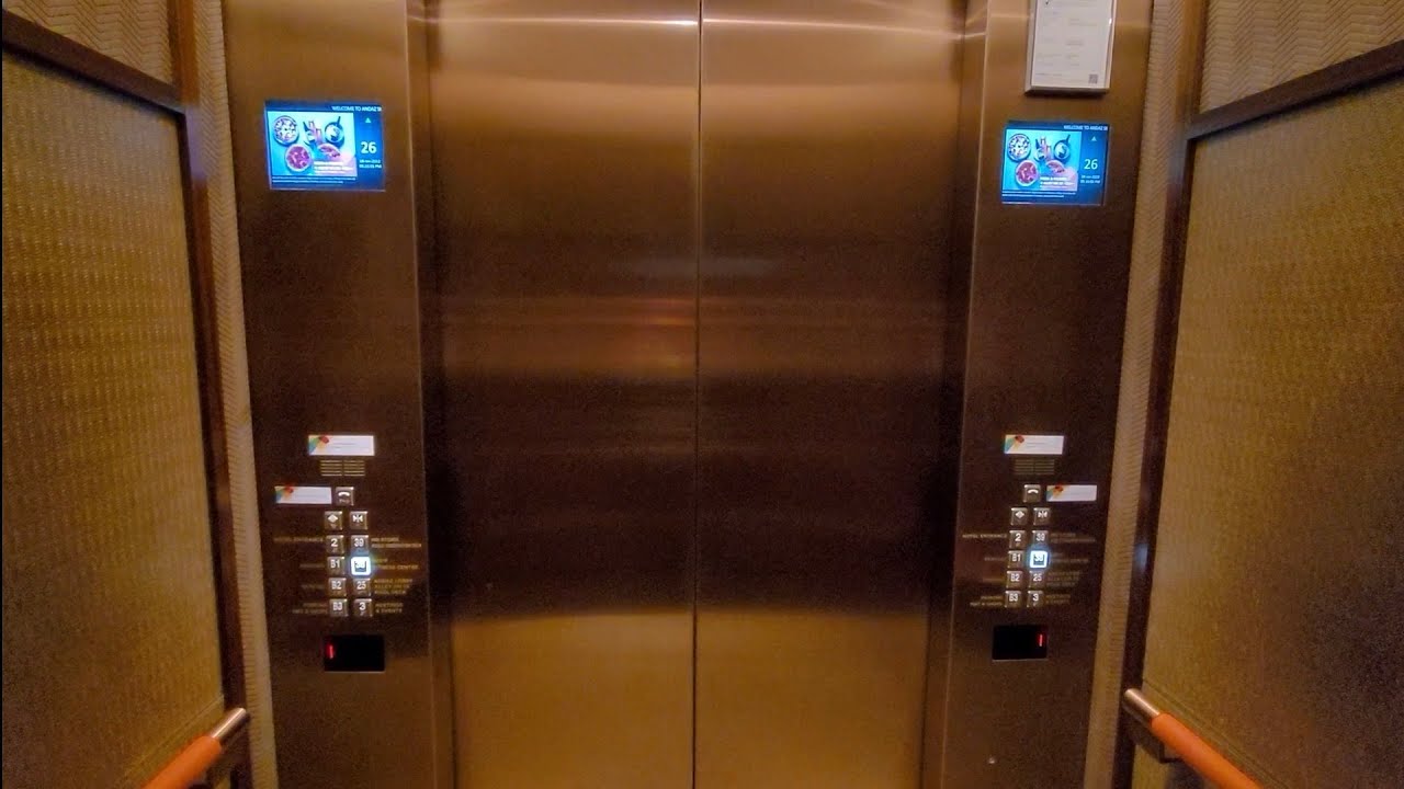 Speedy Hitachi lifts - Andaz Singapore