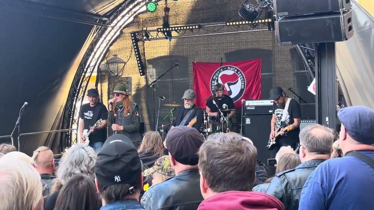 PELLE MILJOONA & PISPALA PUNKS – Valoisammat ajat – 23.8.2025 Punk ja Yäk, Taiteen talo, Turku