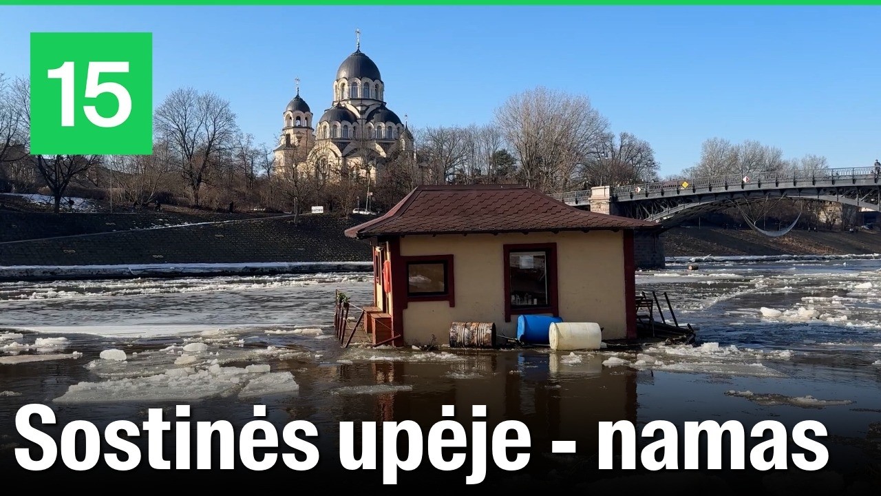 Neryje užfiksuotas plaukiantis namas