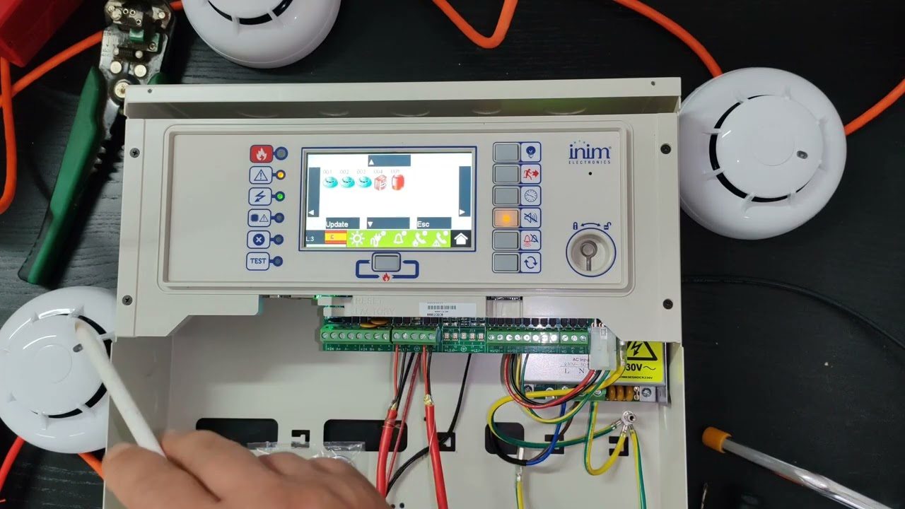 Previdia Compact CS S&eacute;ries (Centrale Incendie Adressable) (inim) mise en service