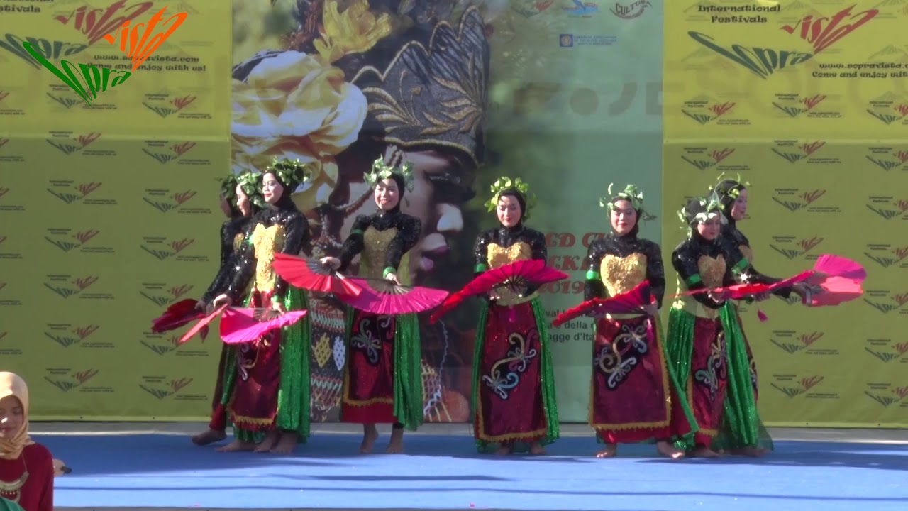 ABSOLUTE WINNER - WORLD CUP OF FOLKLORE 2019 ITALY - RUMAH ANGKLUNG , INDONESIA