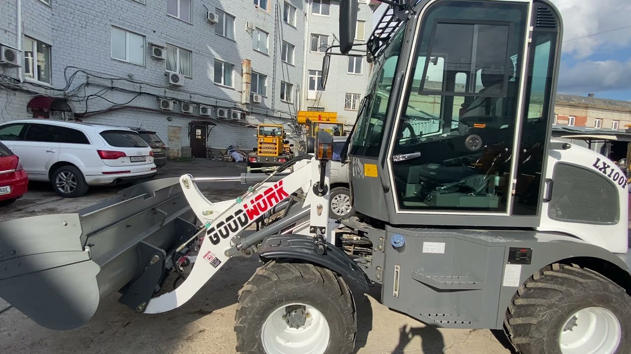 Видео обзор фронтального погрузчика GoodWork LX100