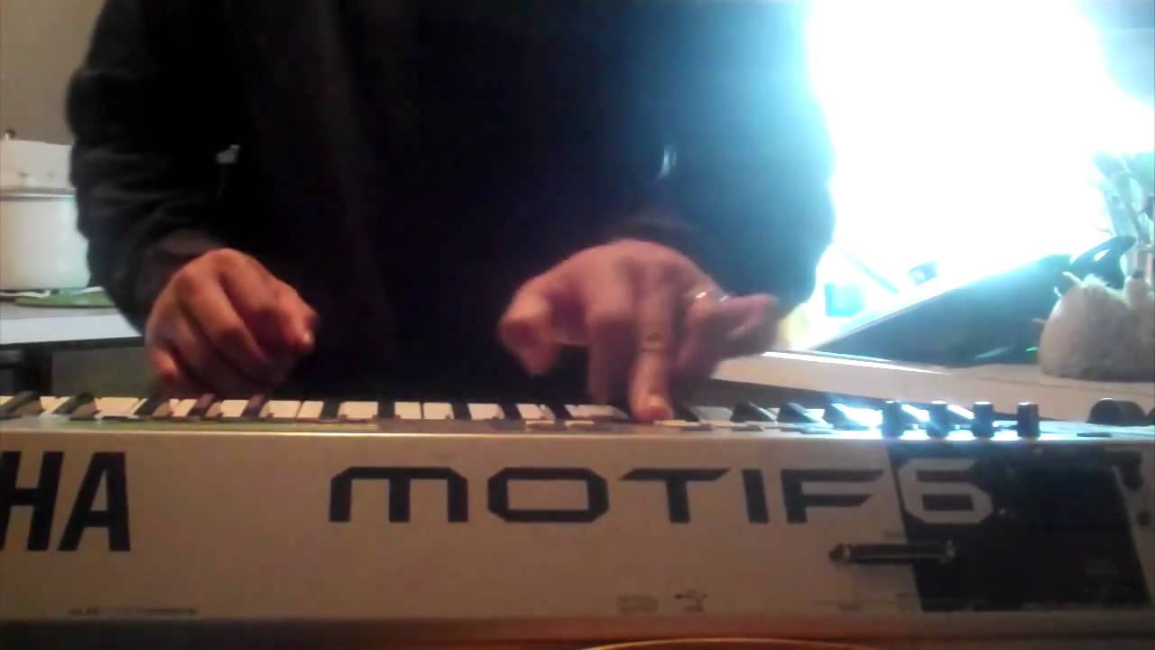 Polynesian Scott Storch making a Zapp & Roger beat w/ freestyle