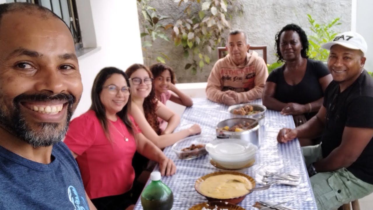 Vlog em Família,  Almoço simples , Rabada com AGRIÃO, Sobresa ,PUDIM bolo e MANJAR.
