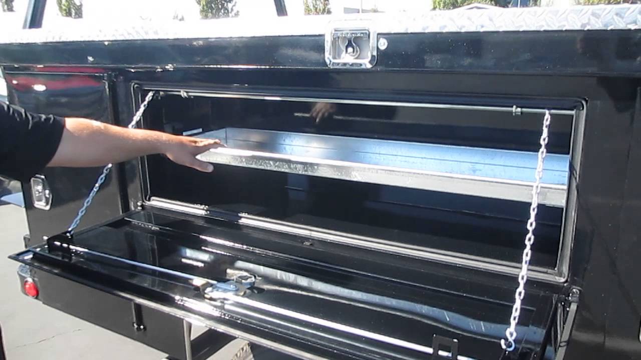 Scelzi 9' Service Body with Drawers on Black F350 4x4 Super Cab