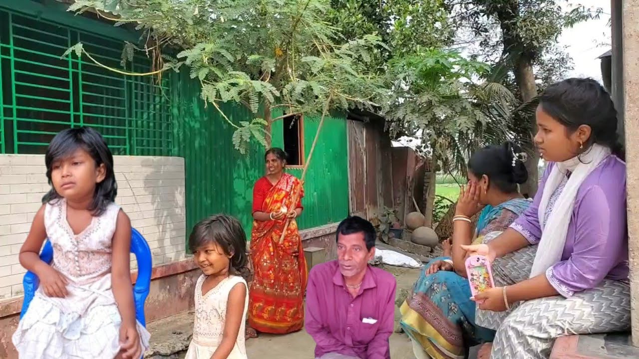 সবাই আসাতে বাড়িরটা এখন আনন্দে ভরে উঠেছে/এতো আনন্দের মধ্যে মামনির কি হলো।Village Vloger Nopur.