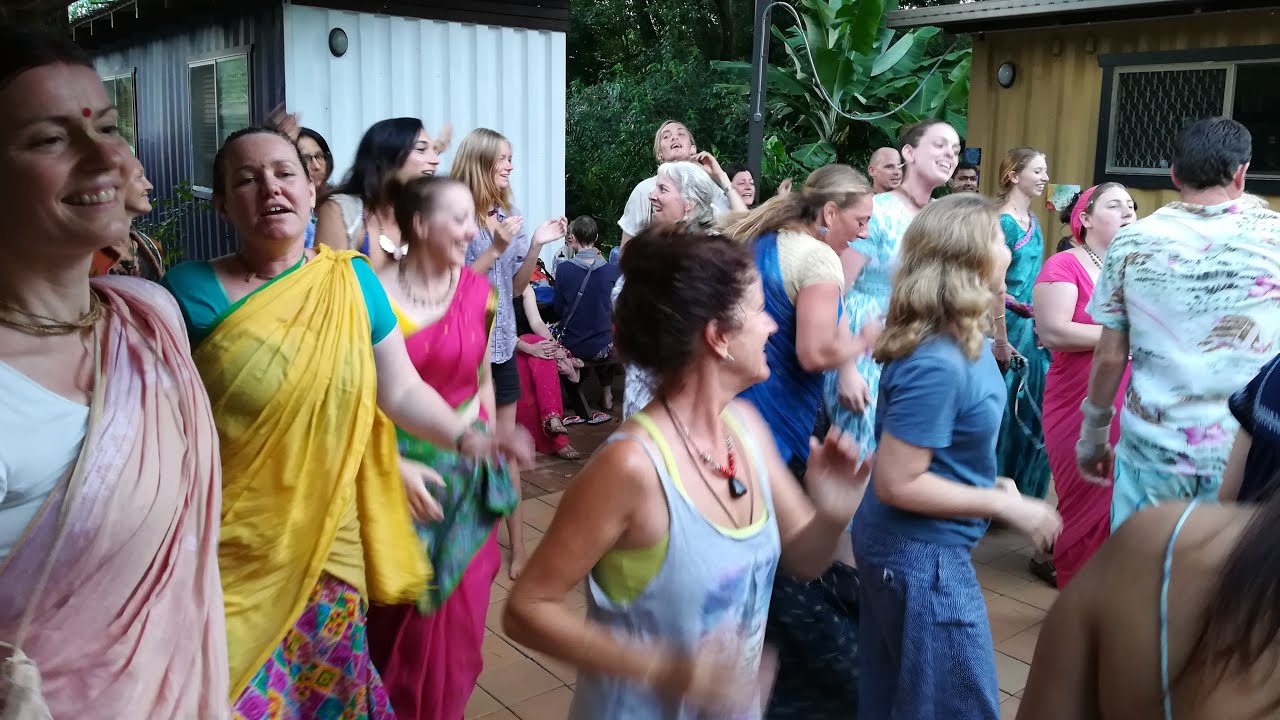 Kadamba Kanana Swami Pizza Night Kirtan at Krishna Village, New Govardhana, 2017