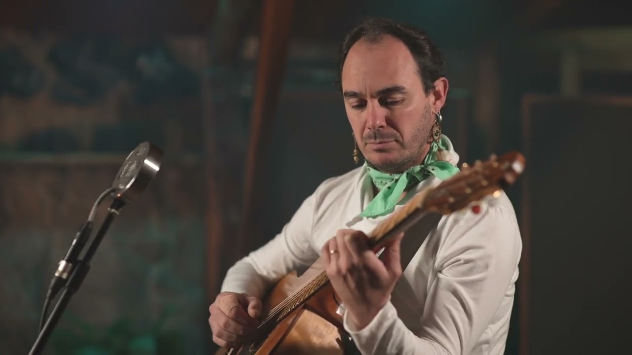 Acoustic guitar with analog TA Channel Strip (Lava Preamp + Icicle EQ + Boreal FET Compressor)
