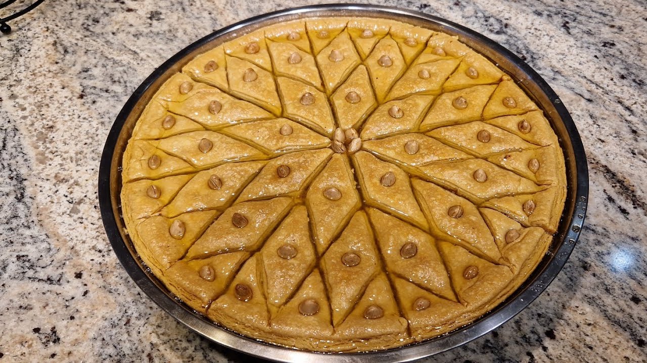 #وصفة أصلية بقلاوة جزائرية 🇩🇿 بطريقة مبسطة و سهلا بدون حلال غير با اليد مع شرح كل تفاصيل حتي التقطيع