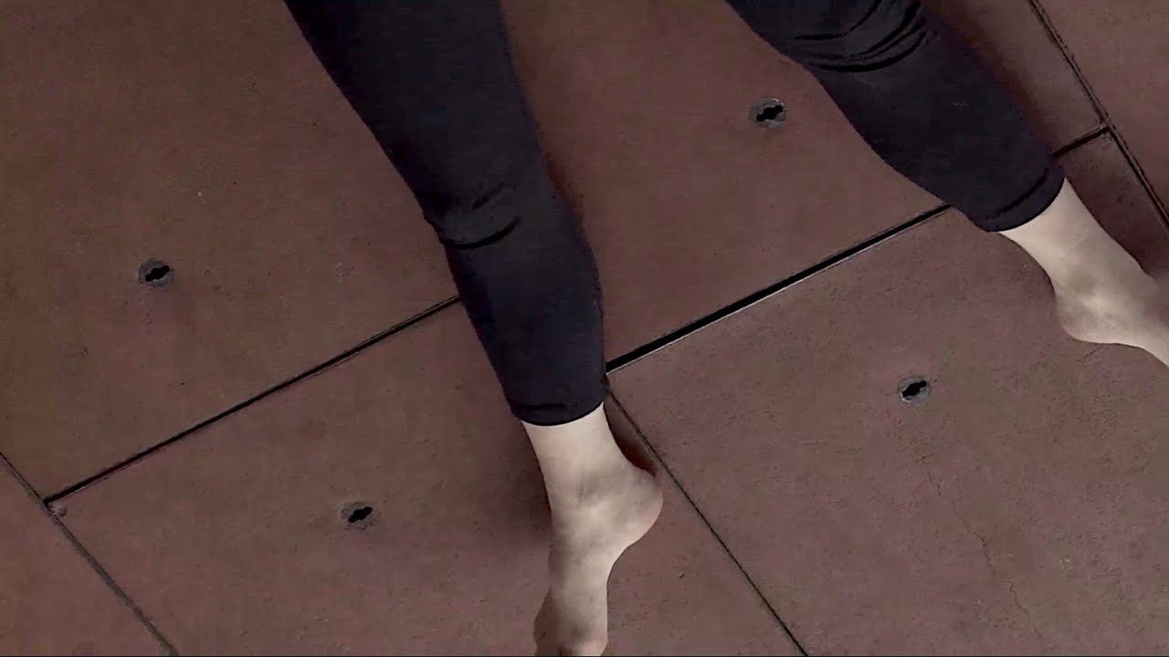 Your Michael Jordan obsessed historical sports bar proudly presents: Ghost Yoga TV S01E01