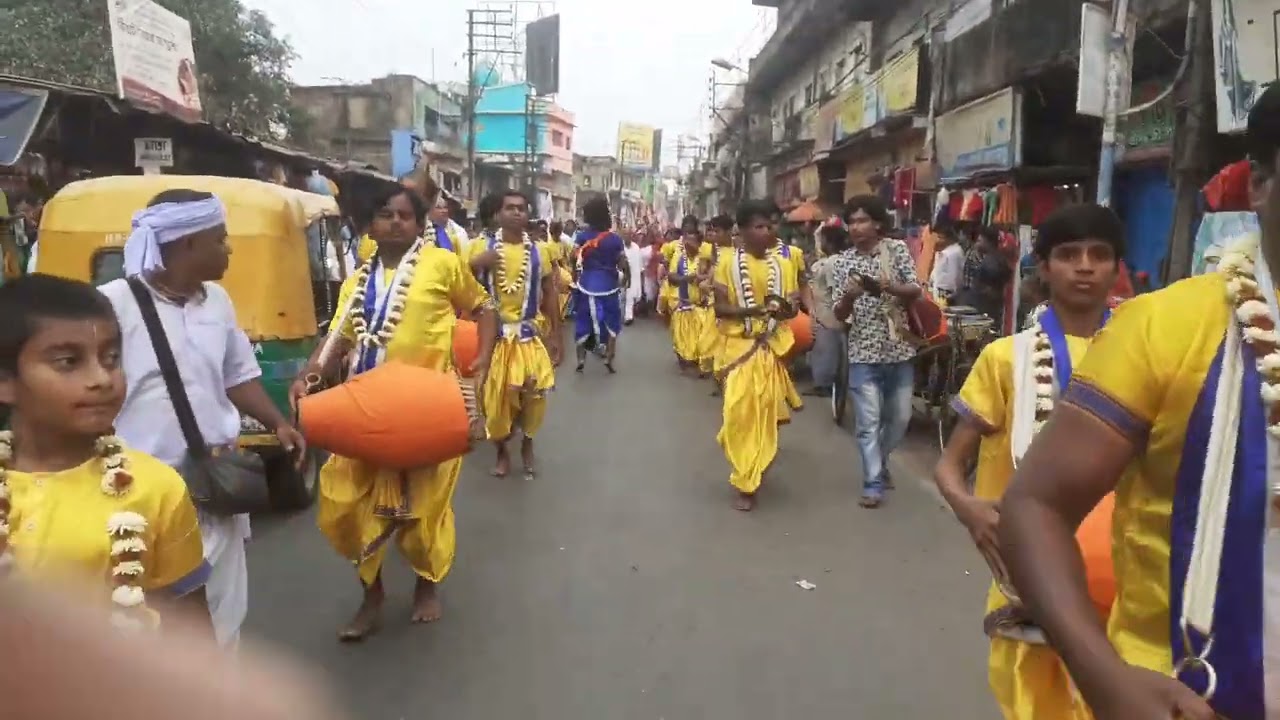 বারুইপুর রাসমাঠে বিরাট বৈষ্ণব সম্মেলন উপলক্ষ্যে বিশাল নগর সংকীর্তন ও শোভাযাত্রা।