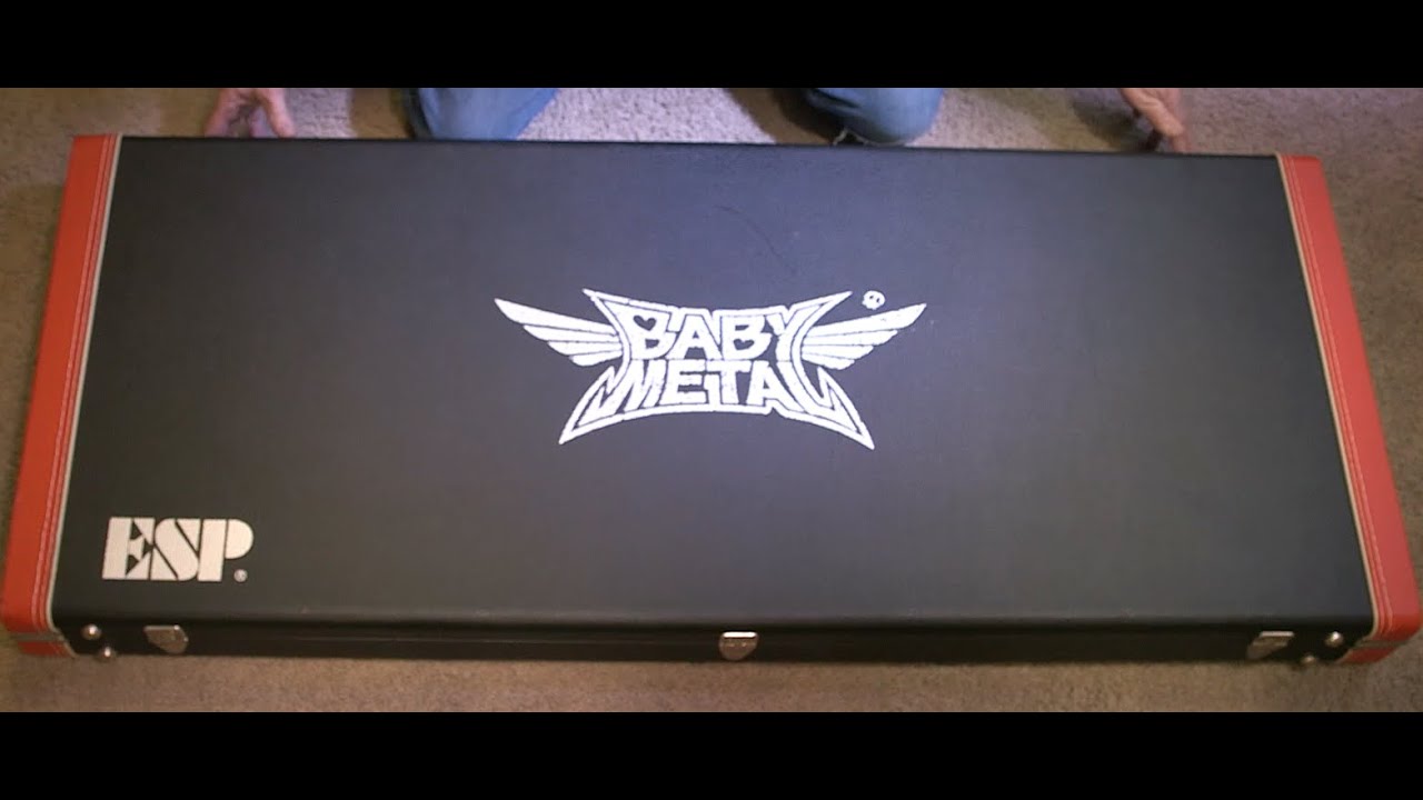 BabyMetal Guitar Unboxing