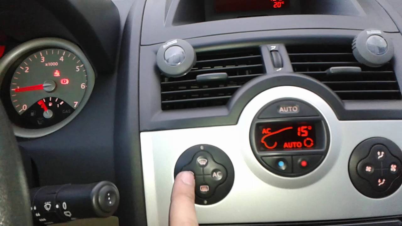 hałas climatronic megane II